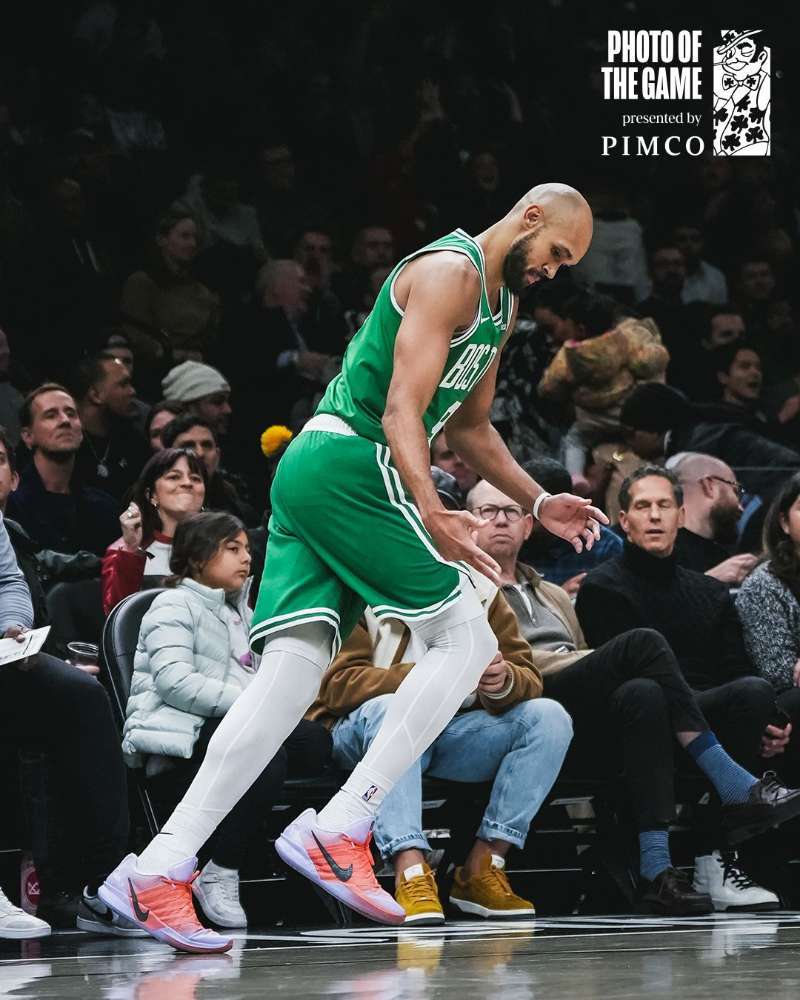 随队记者NoaDalzell在一档节目中谈到怀特时表示：“我觉得他现在就是想太多