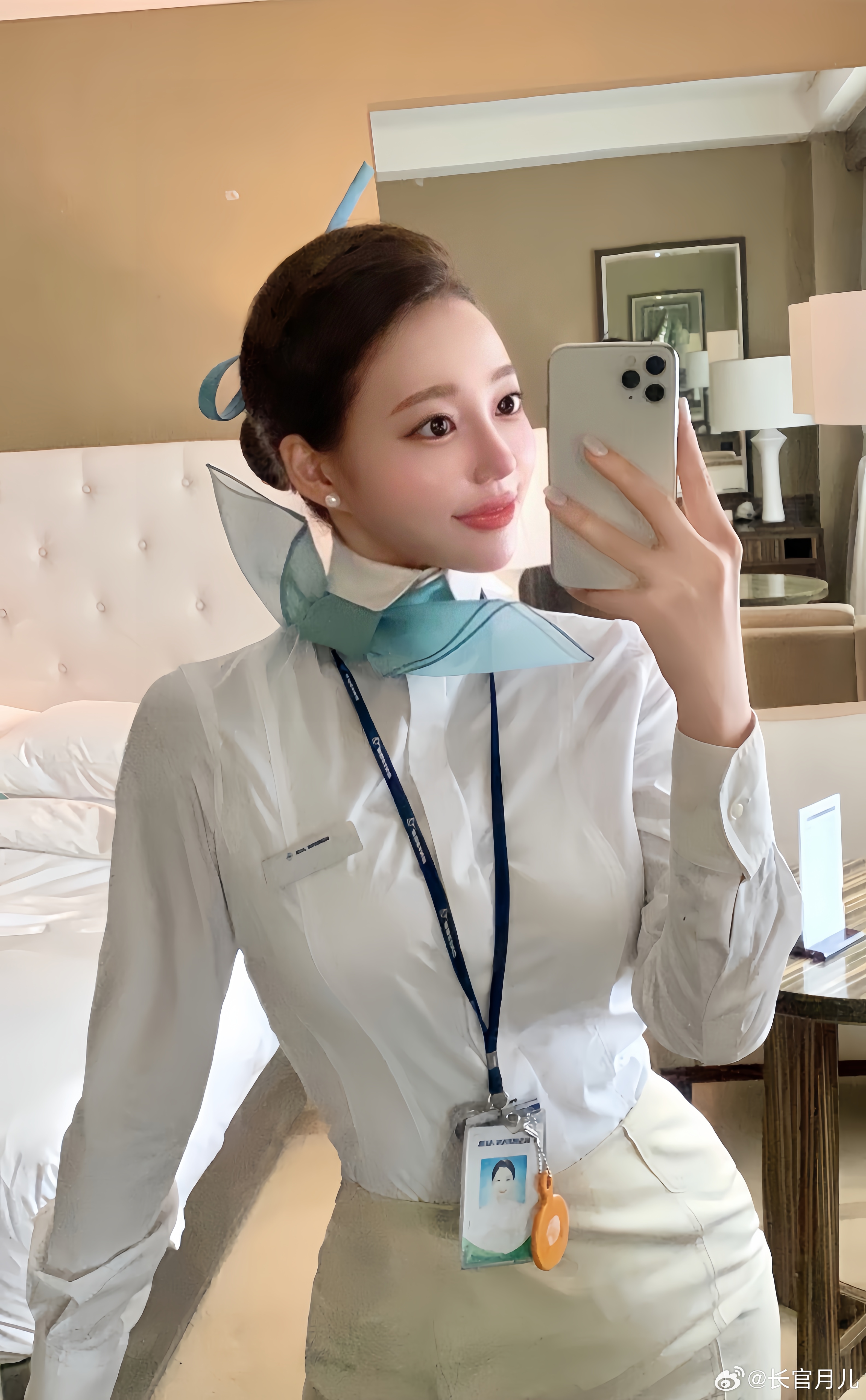 大韩空姐。偶尔闪现一下。 