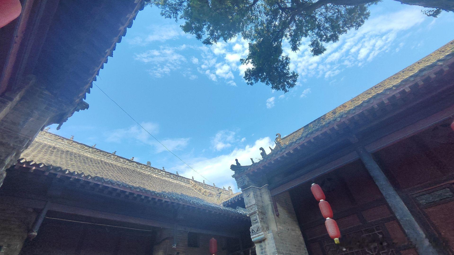 豫北原阳的夏家大院，是明末清初留存的北方四合院建筑，也是黄河流域民居的典范。这里