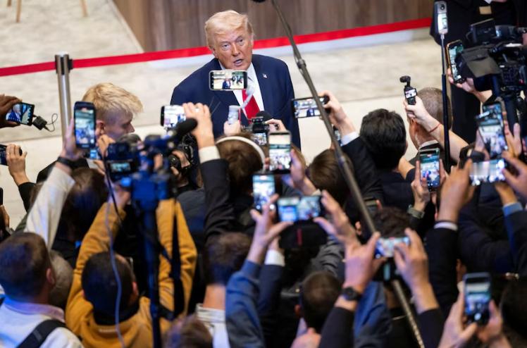 美国总统特朗普周一（3月16日）告诉记者，由于美以伊战争，他已要求将原定于3月3