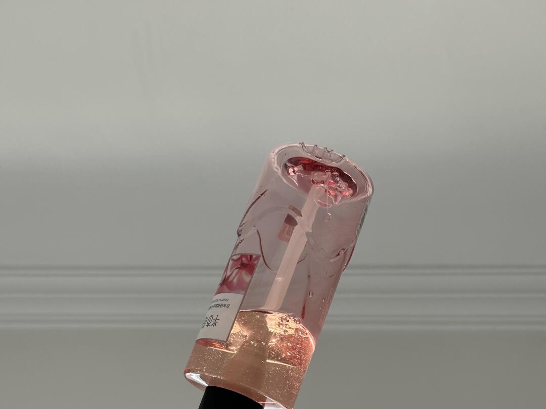 建议容貌焦虑的美女人手一瓶