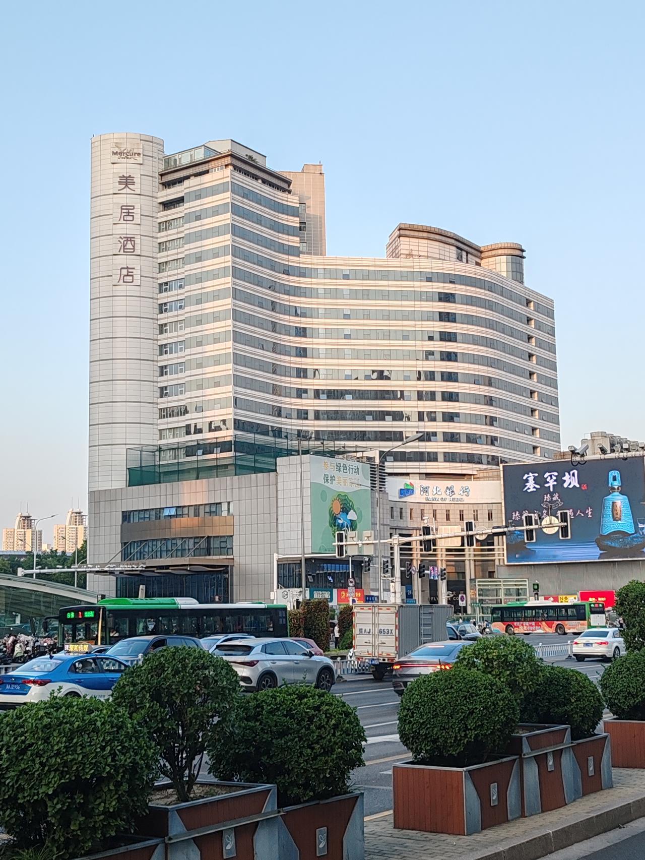 青山不语千秋画，邀请下眹万民尽言盛世图