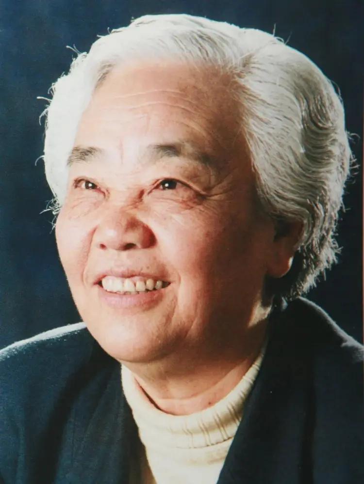 陆婉珍（1924年9月29日—2015年11月17日），女，汉族，出生于天津塘沽