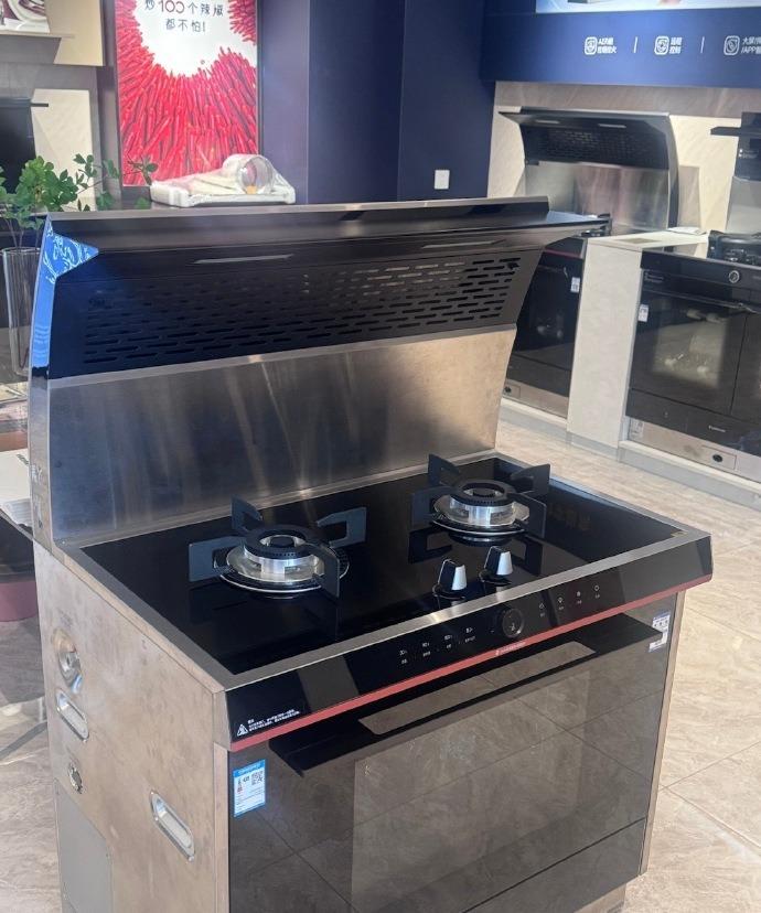 终于来打卡安宇代言的火星人主题店啦！店面布置超有心，真的超激动～天津·火星人集成