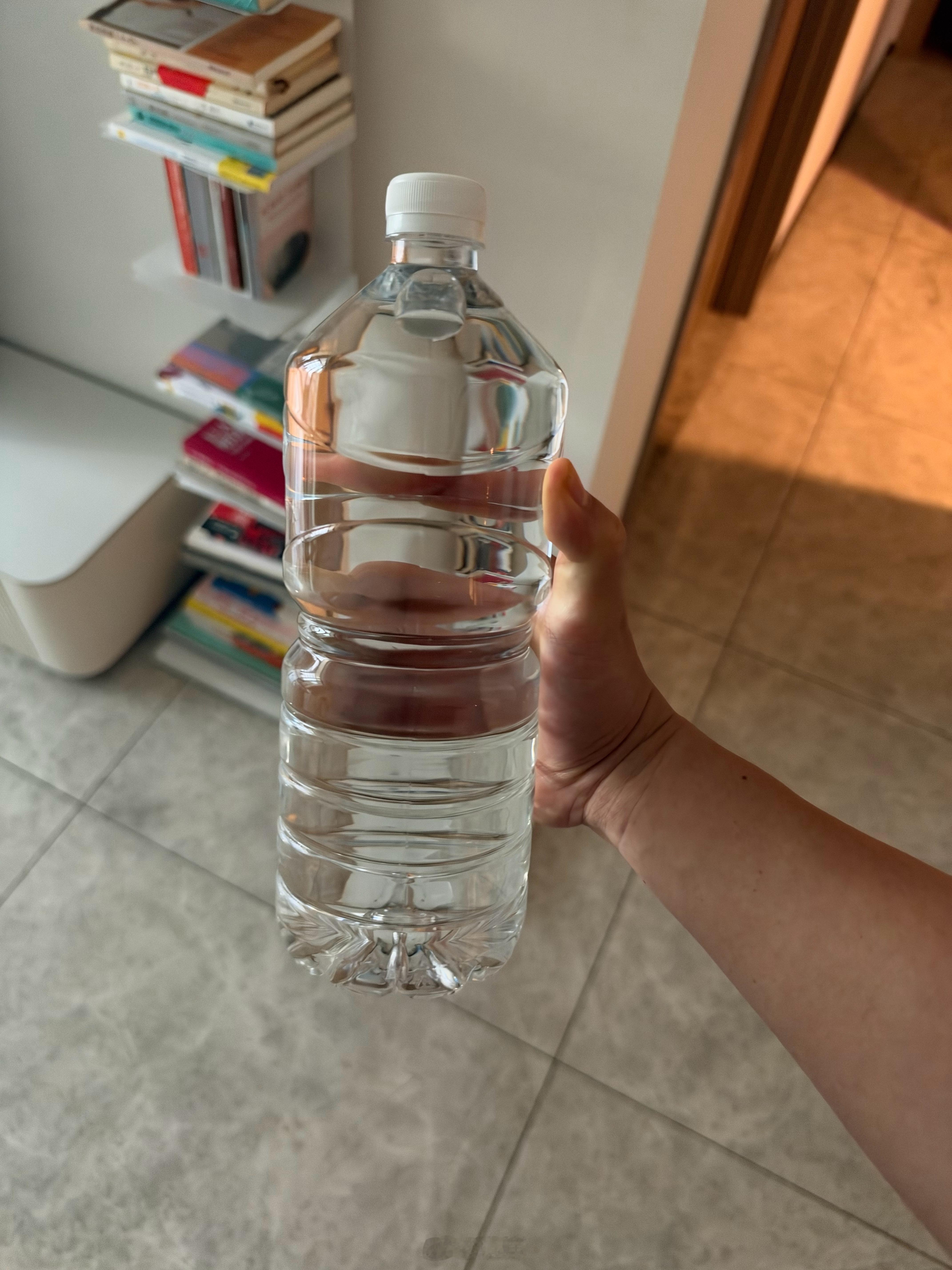 如果你在家不喝大水的话，那我不要和你讲话 ​​​