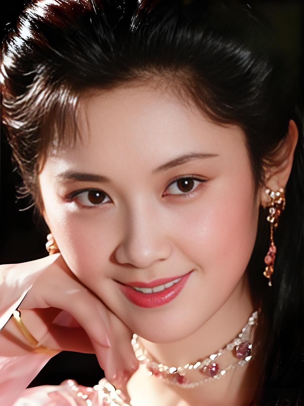 当年看剧光顾着看猴，谁读懂了女儿国国王的深情？
1986年，杨洁导演的《西游记》