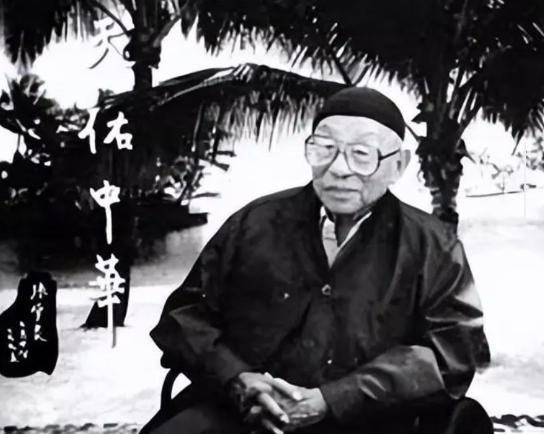 “他哪来那么多钱？”2001年，张学良病在美国火奴鲁鲁去世，儿子遵从他的遗愿，把