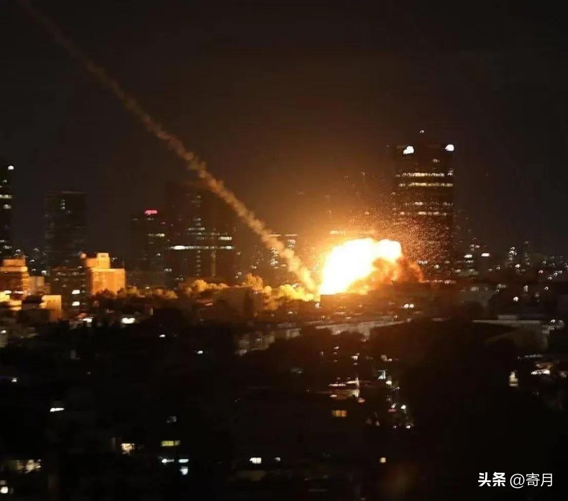 这绝不是运气，伊朗法塔赫-2高超音速导弹这是对以色列防空反导系统的绝对压制，快到