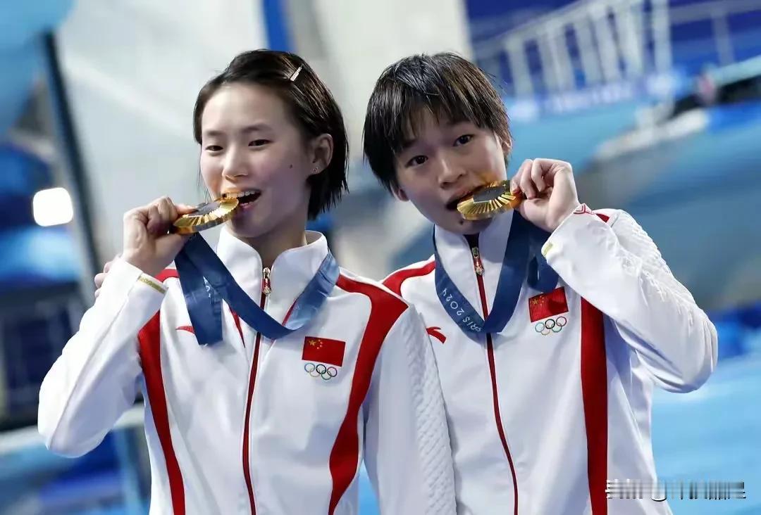 407C魔咒！
女子跳水10米跳台预赛今天下午进行，第1跳中国双子星全红婵和陈芋