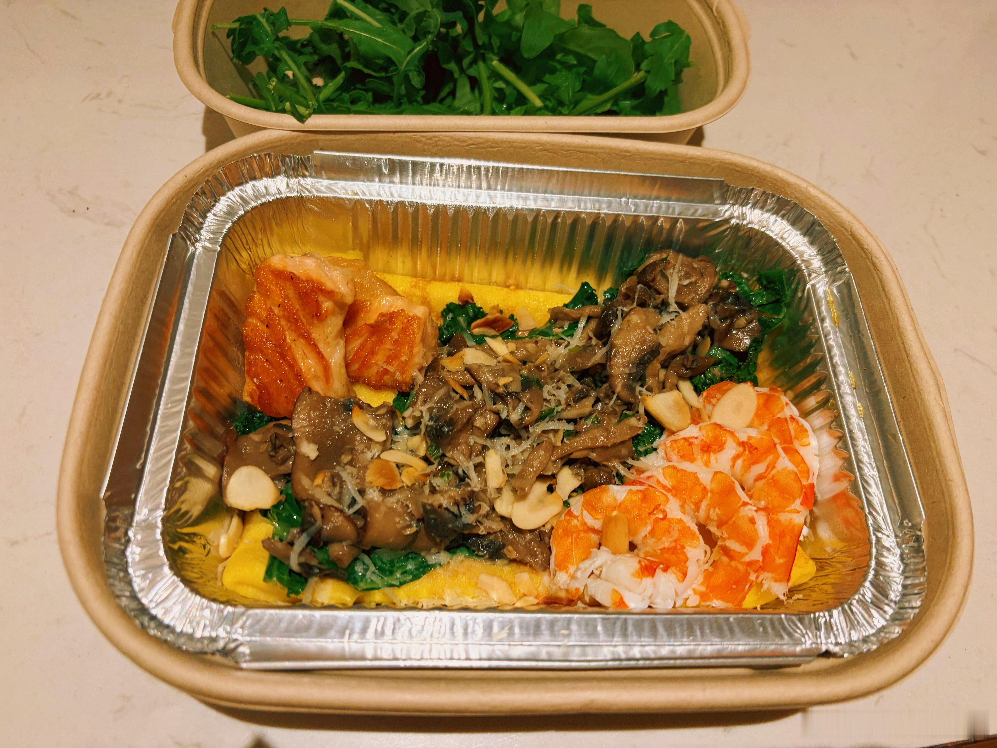 忍住了，没点奶茶饮料吃草咯 