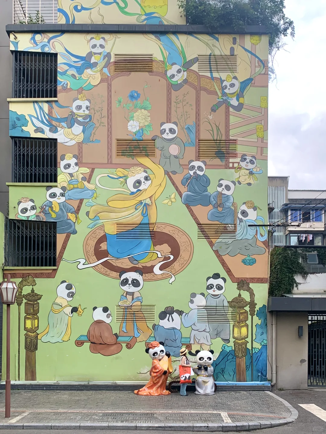 成都！宽窄附近！超乖🐼街区！人少好拍！！