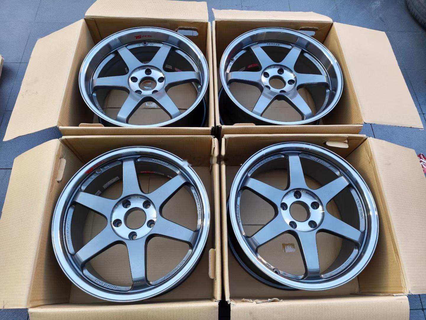 展示品 全新日本RAYS TE37SL PG灰19寸 8.5J ET35 9.5