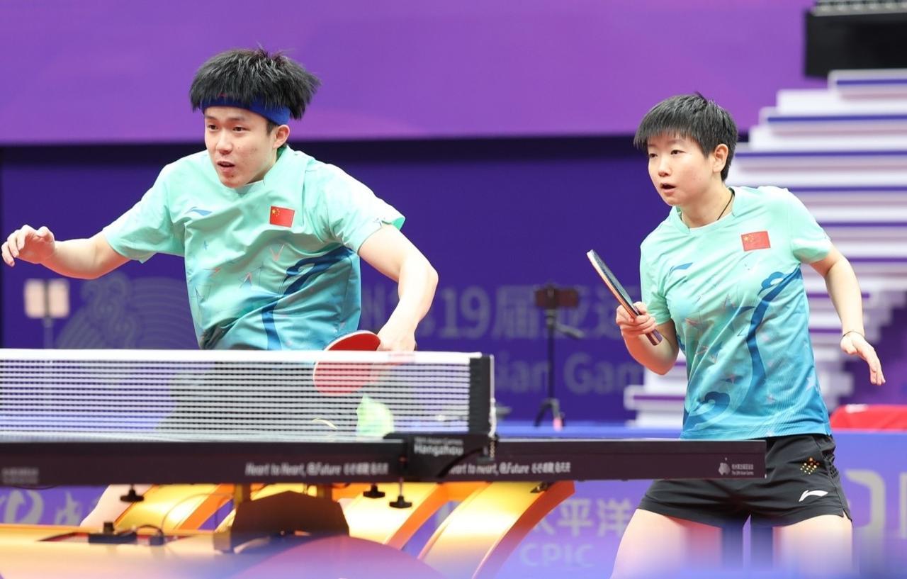 4-0！横扫韩国王牌，王楚钦孙颖莎和队友会师决赛，国乒预定第3金
国乒混双王楚钦