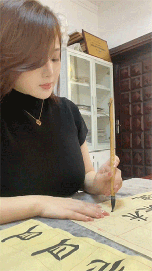 涨姿势，每天定律之乌鸦定律乌鸦定律是一个融合心理学与生活智慧的经典概念，其核心在