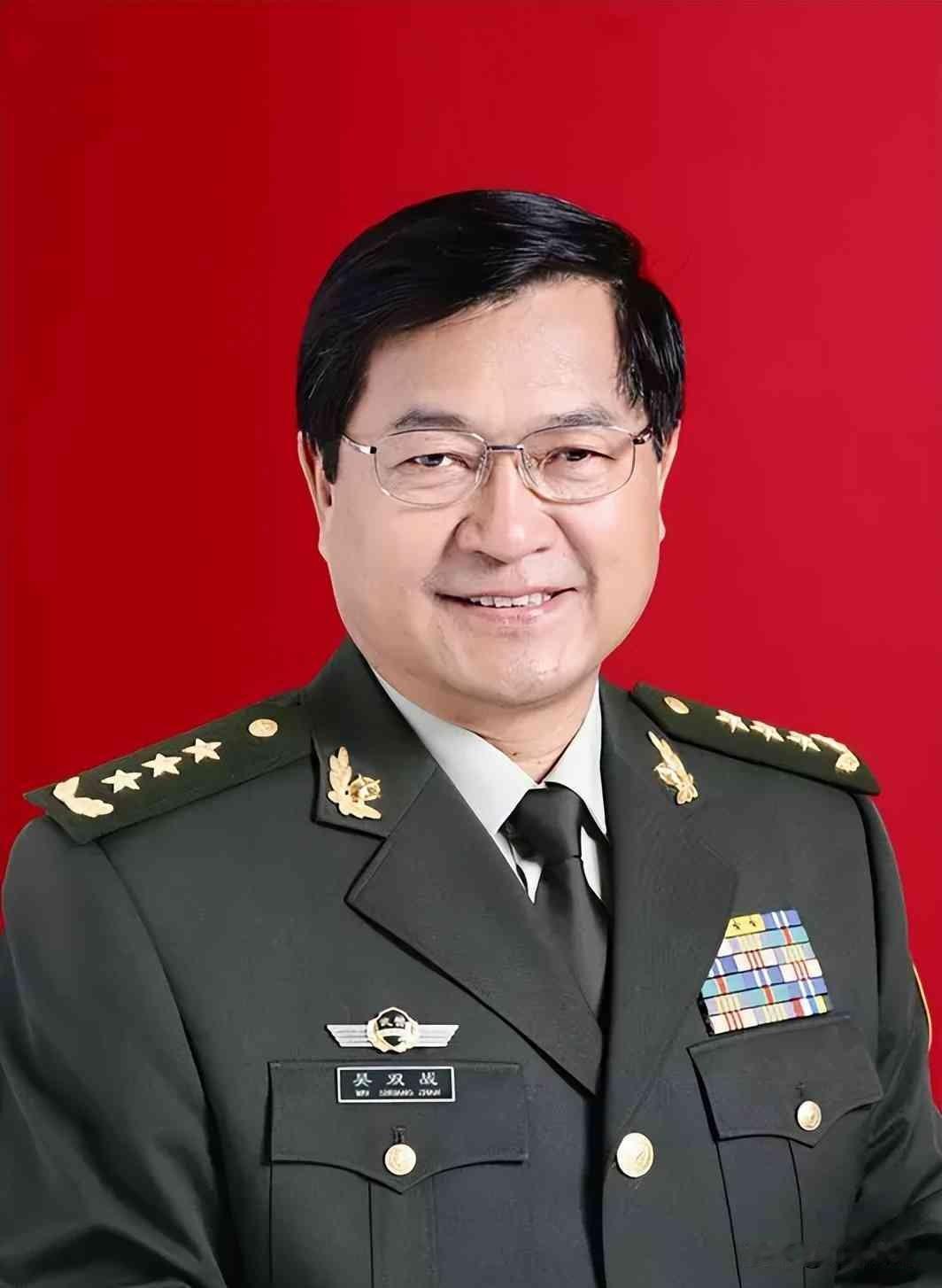 吴双战，1945年2月生，河南清丰人，武警上将。1963年入伍，1965年入党，