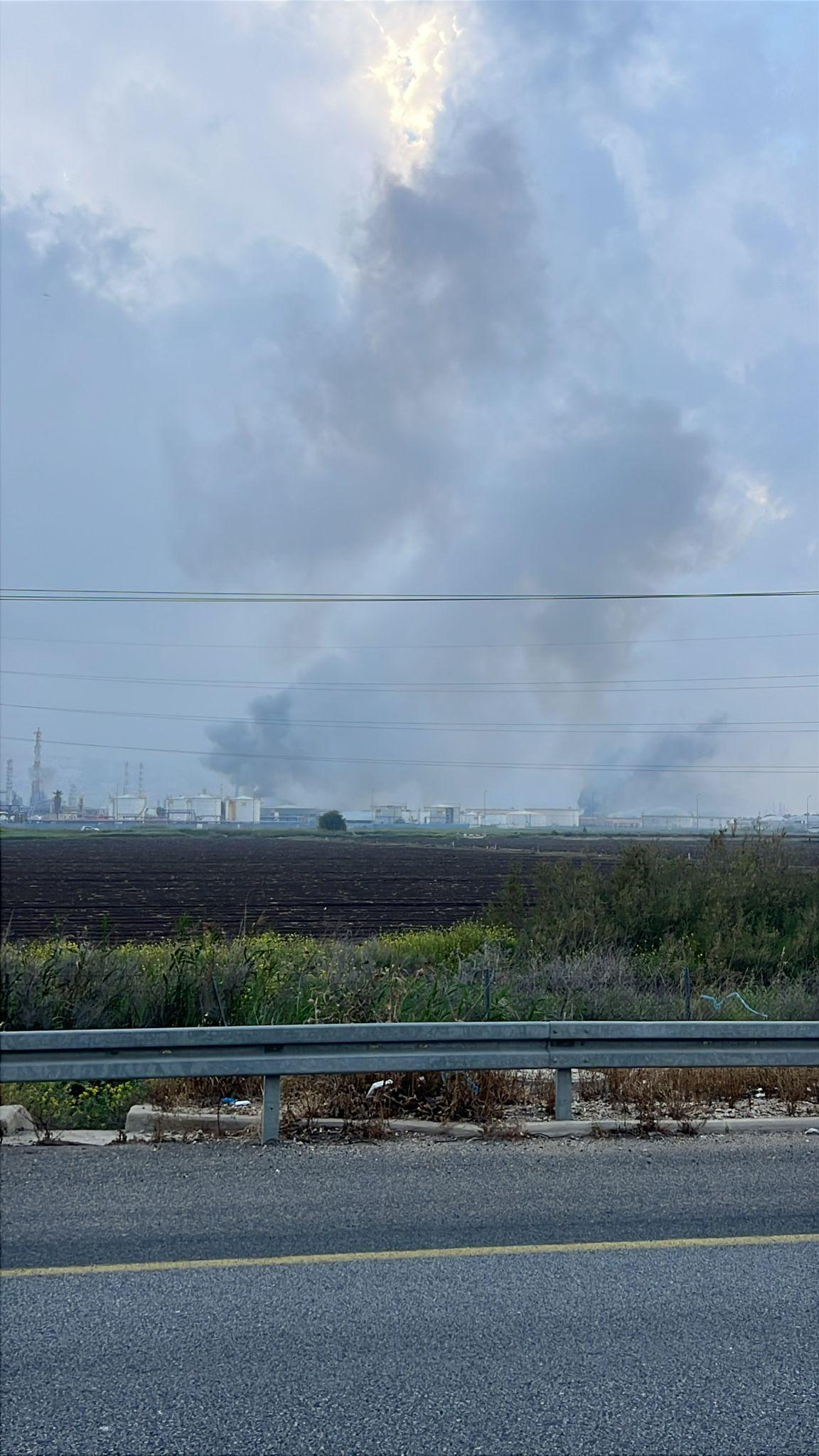 伊朗导弹击中以色列海法炼油厂：能源设施遇袭，冲突再升级