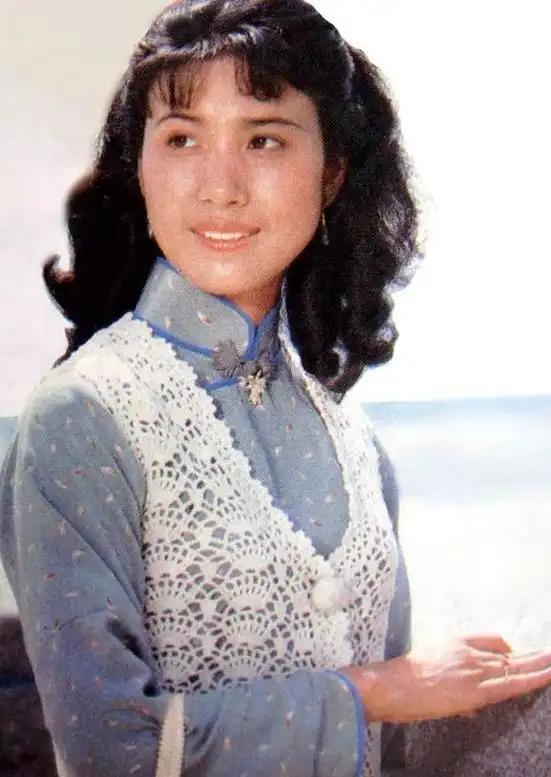 51岁生龙凤胎，她赌赢了！

演员吴玉华，39岁离婚，因为前夫汪俊坚持丁克。她转