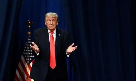 特朗普访华前那通脾气，表面冲着伊朗，实则是演给中国看的。
说白了，他急的不是那份