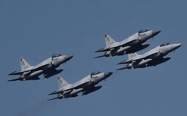 有网友看到这个消息后惊呼：中东形势逆转，沙特反水，美以傻眼。我就呵呵呵了，沙特“