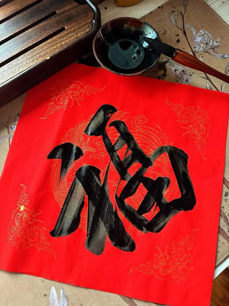 天南地北大拜年常州过年，才叫真江南年味！一进腊月，家家户户忙着年蒸，馒头团子出笼