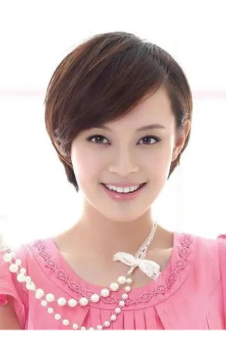 孙俪：娱乐圈的“贤内助”，邓超背后的坚强支柱

在娱乐圈中，孙俪以其贤淑温婉的形