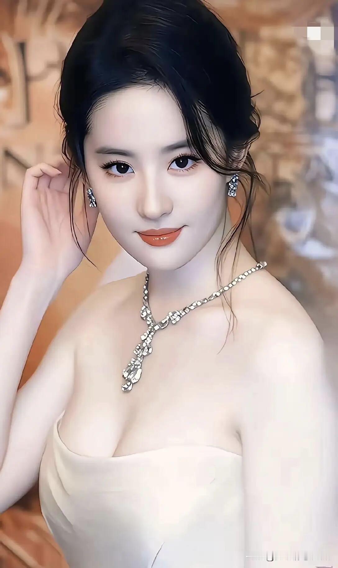 她好美，好迷人啊，看她是很有气质，面相很善良很温柔那种，真的美得很清纯干净，是娱