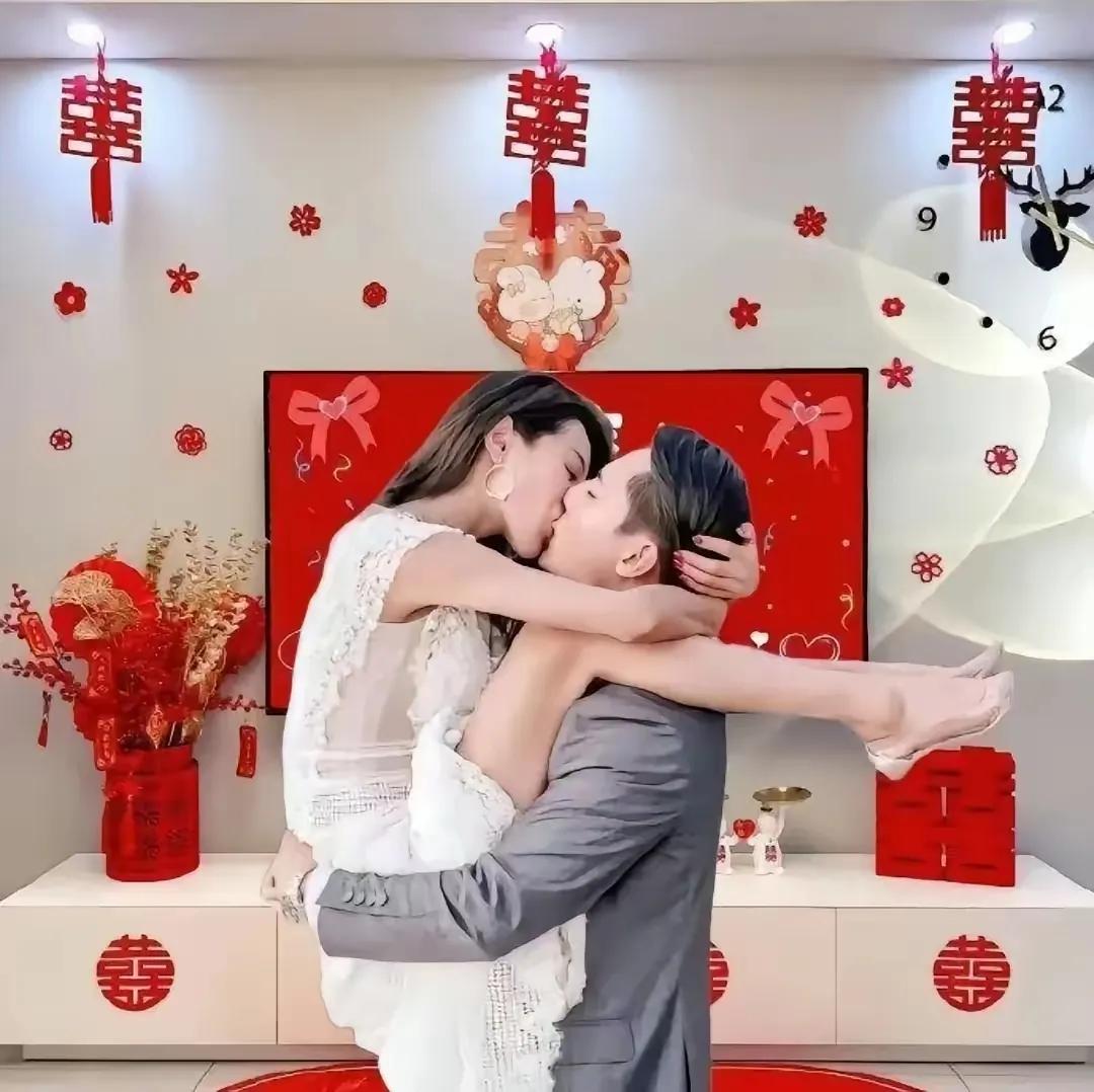 新婚之夜，这新郎爆发力很强啊#新婚大喜一晃眼# #新婚快落# #新婚囍成# #新