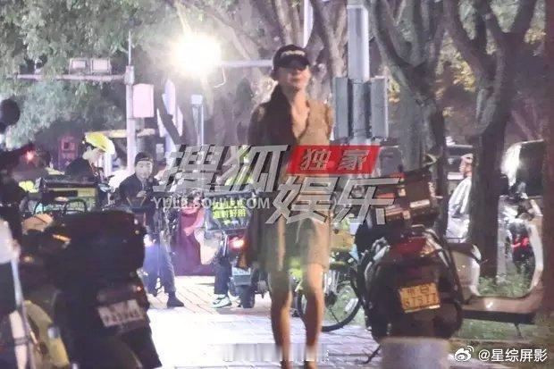 #于晓光秋瓷炫与张翰聚餐##于晓光秋瓷炫和张翰聚餐# 媒体拍到于晓光秋瓷炫和张翰