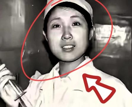 1999年，黑龙江19岁护士捡回个10岁男孩，为养他12年不谈恋爱不结婚。男孩生