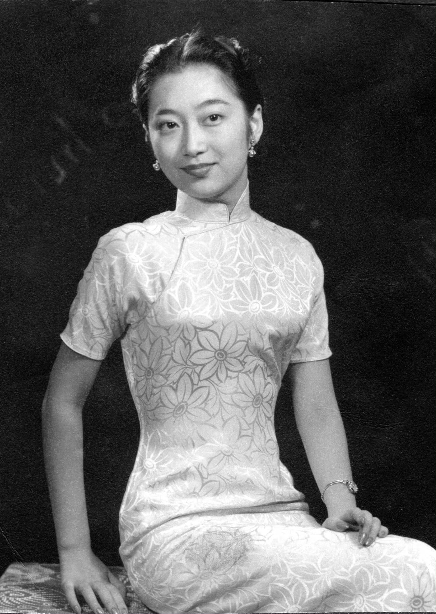 #还记得2008年发生了什么吗#有一个老人于2008年，从海外再次回到老家上海，