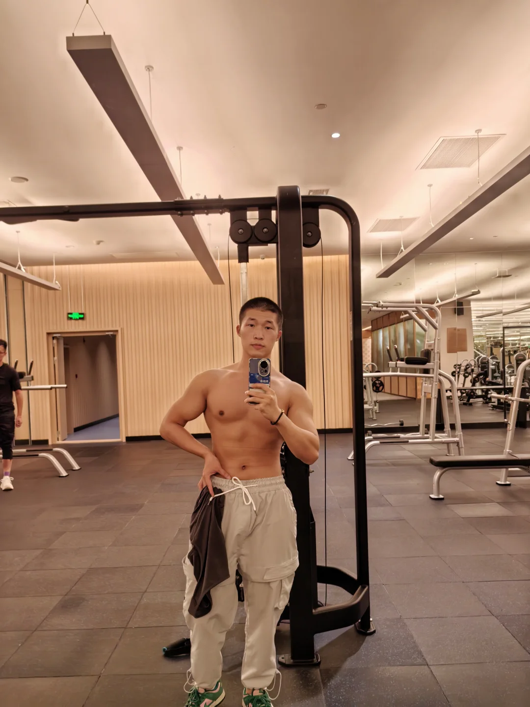 节日快乐呀，今天你健身了吗？