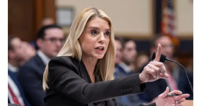 爱泼斯坦案名单惊现梦露、“猫王”、迈克尔·杰克逊等