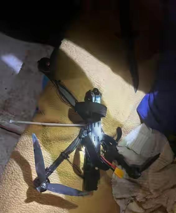 美国雇佣兵参战？柬埔寨正效仿乌军战术，泰国炮击，印巴人员逃离