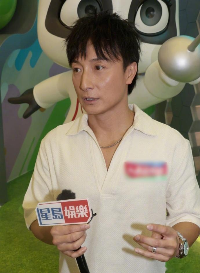 方力申孩子预计12月出生方力申否认奉子成婚 据港媒，方力申受访谈到孩子，开心表示