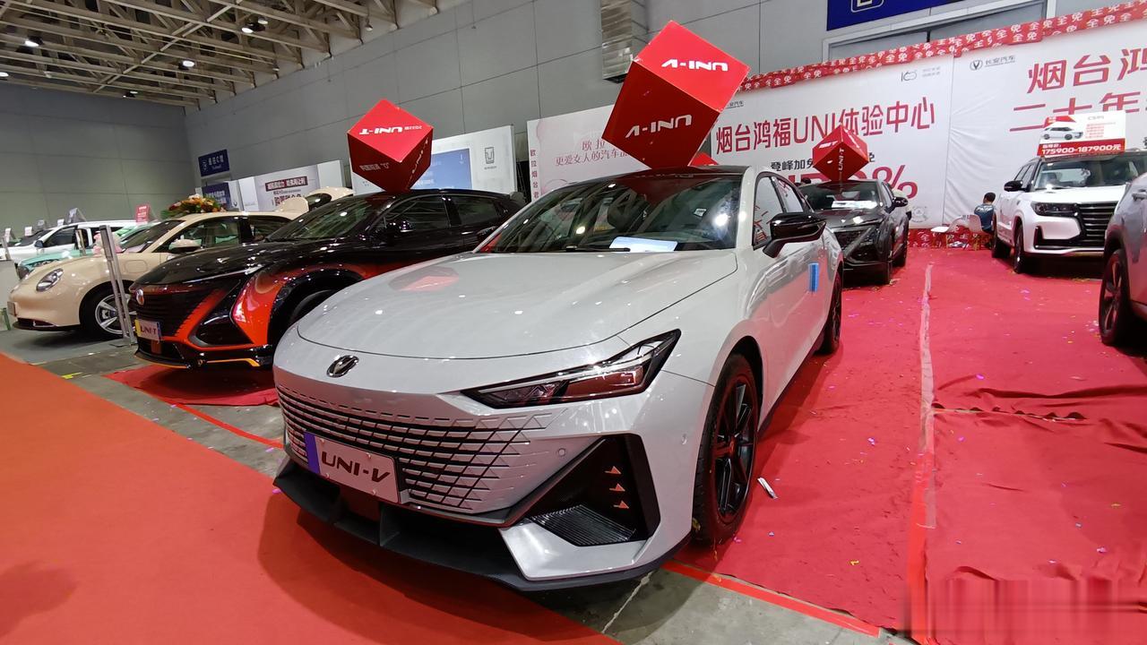 3271辆！作为长安汽车旗下的紧凑型轿车，长安UNI-V 智电iDD车型，在6月