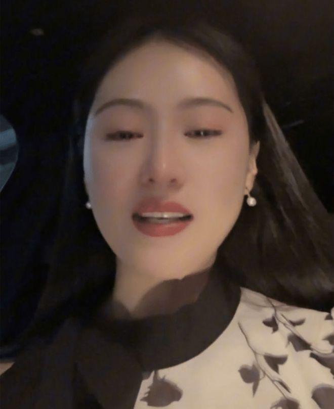 【网红大学老师相宜自曝辞职：隔三差五就会收到举报信】
据大众网报道，8月24日，