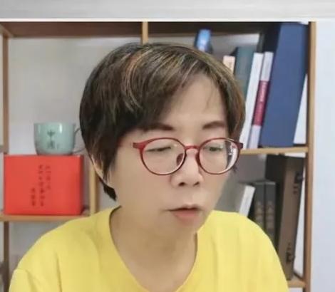 最近黄智贤对国民党的批评有点狠啊，特别是6月15日公开点名傅昆萁，认为傅昆萁最擅