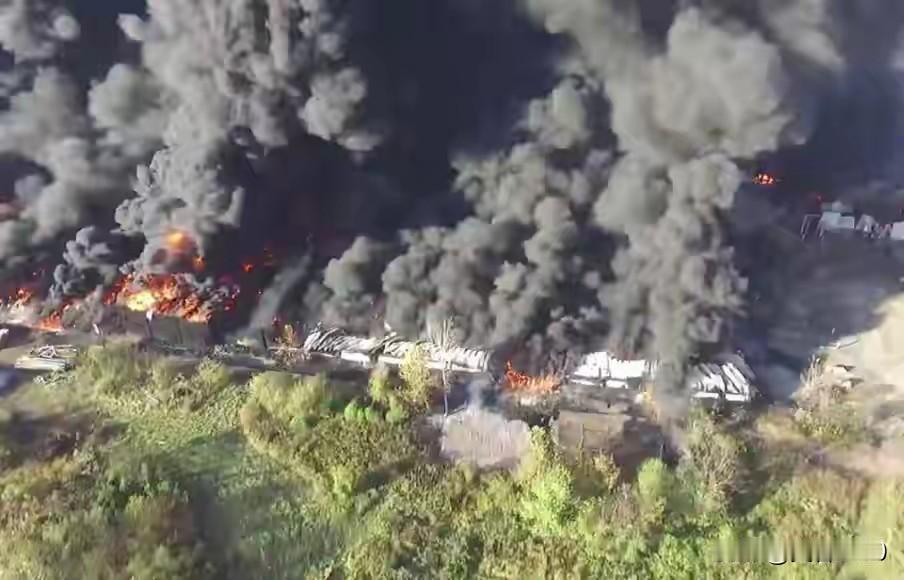 美国已经斗不过伊朗了，导弹洗地美军基地，美军伤亡大大提升，伊朗搞清楚了美国的七寸