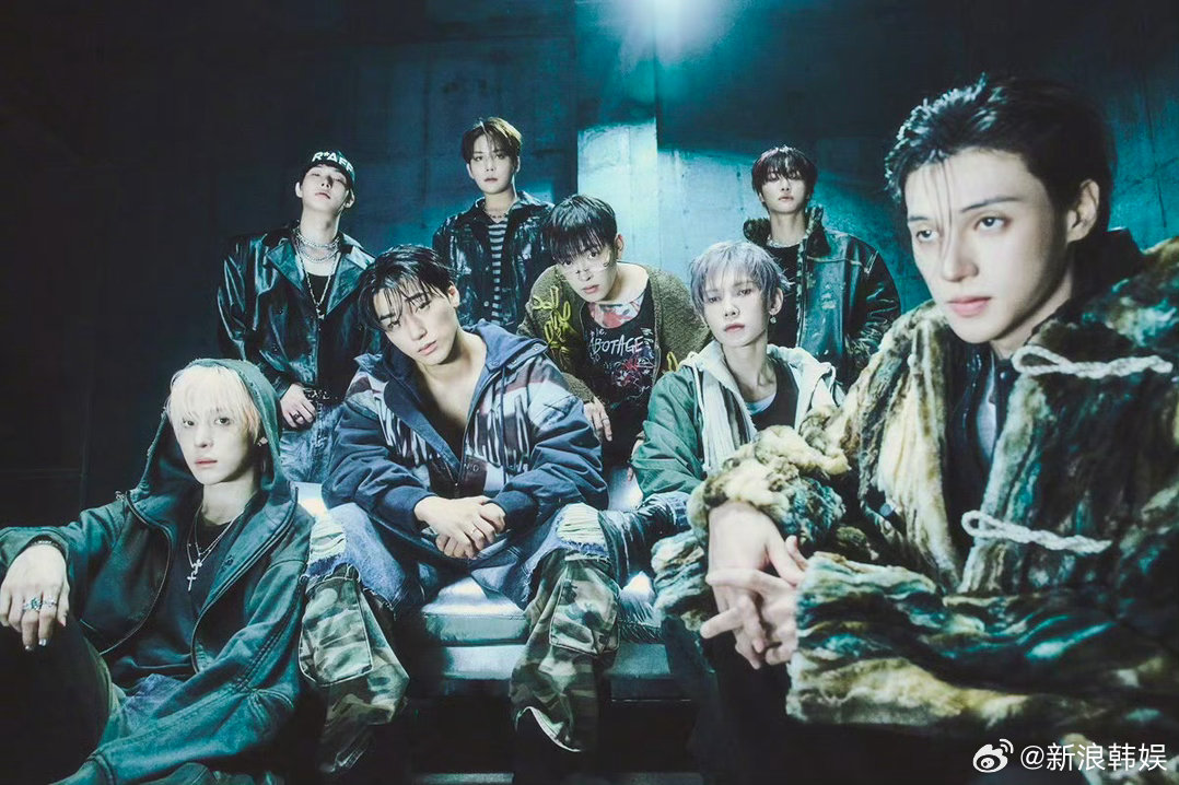 ATEEZ新专辑回归ATEEZATEEZ[超话] 《GOLDEN HOUR : 