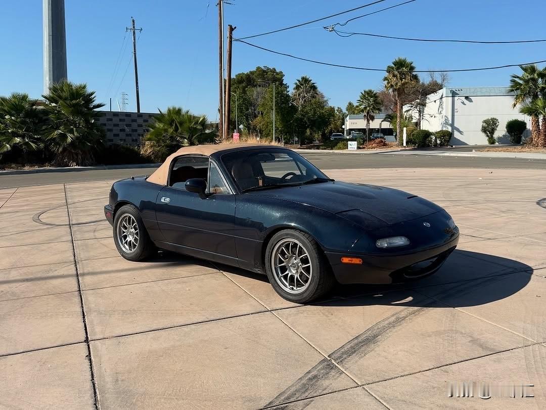 1997年的Mazda Miata 6.0 V8，听起来几乎像是一场叛逆的实验—