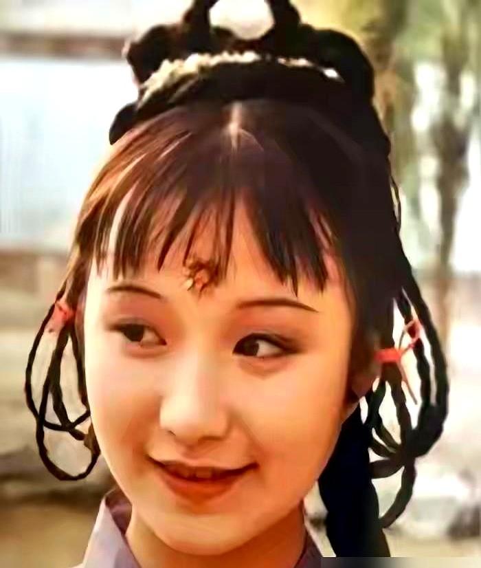 主角没当上，反倒成就了一个经典配角。

当年87版《红楼梦》，安雯（张静林）本是