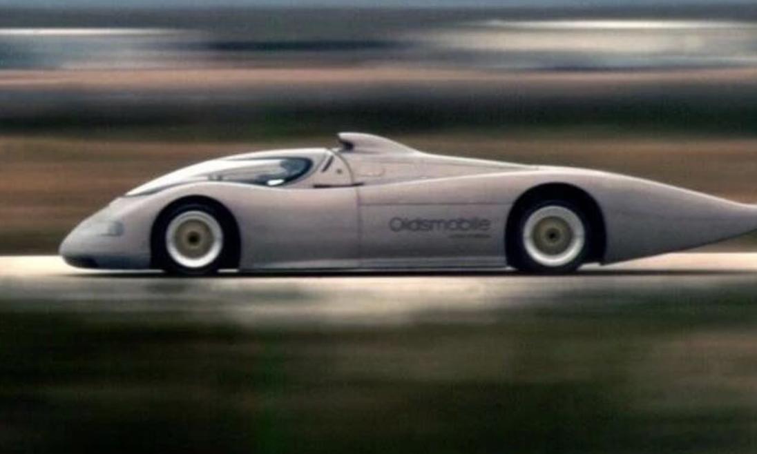 比低风阻，谁能是它对手？该车为 1987 年奥兹莫比尔 Quad 4 发动机性能