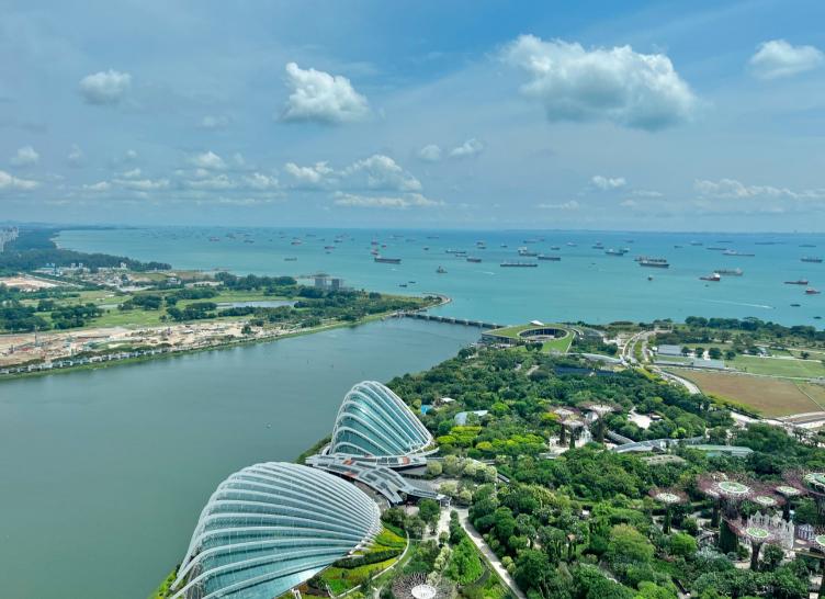 马六甲海峡，930公里长的水道上，一场没有硝烟的博弈正在加速升温。马来西亚交通部