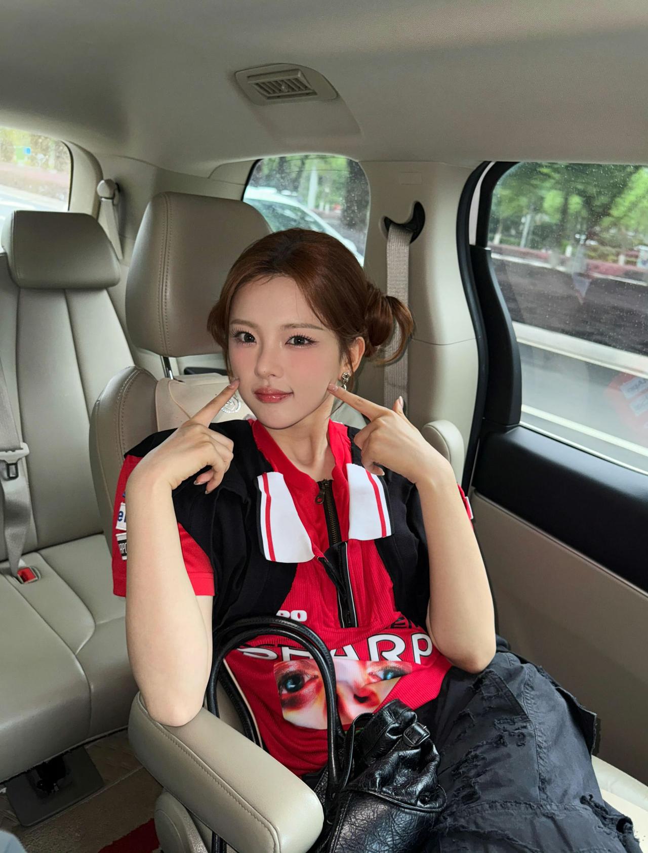 杨超越日常生活分享