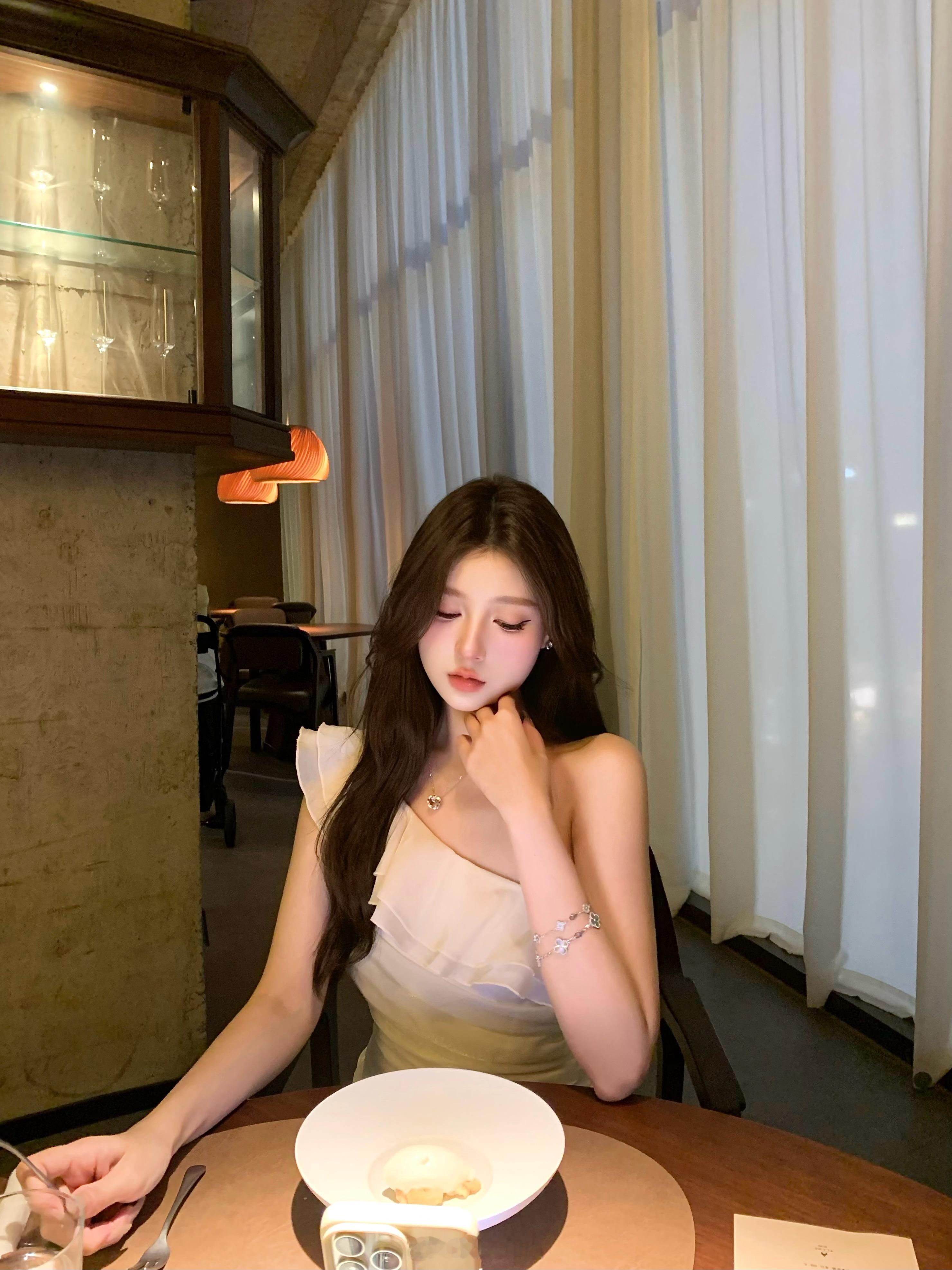 打卡一家新开的店 好吃不贵还有点漂亮的饭😋 ​​​
