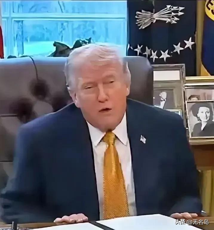 美国宣布，今天在霍尔木兹海峡附近，向地下加固掩体投放了数枚 gbu-72 先进 