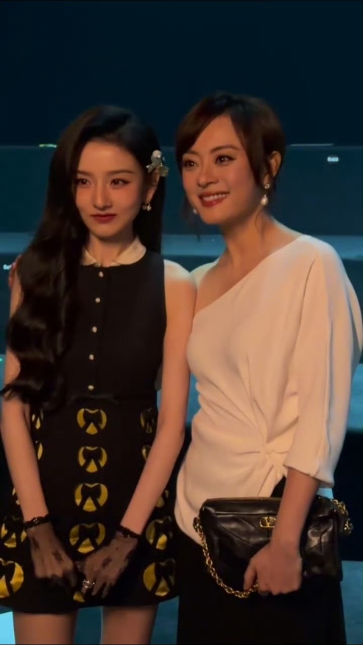 嬛嬛绝世荣光[可怜][可怜] ​​​