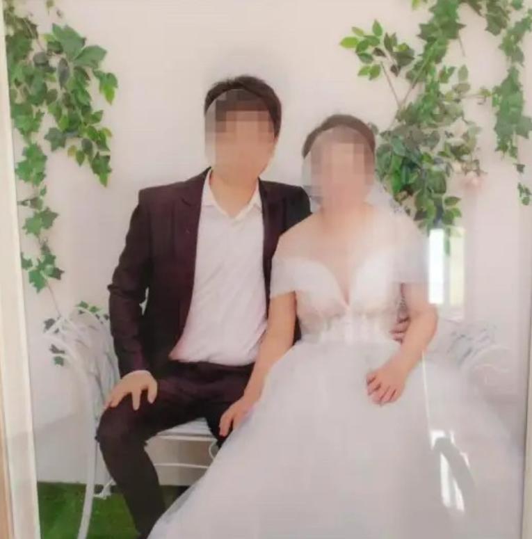 湖南浏阳女子谎称出门说媒私会情人，二人吵架后男子掐死女方，还互灌农药伪造殉情。