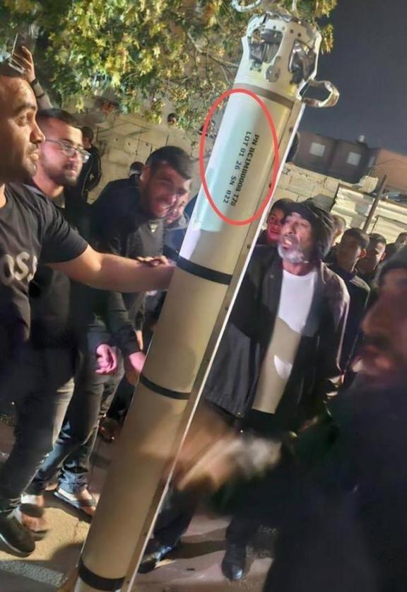 终于知道， 以色列 为什么会同意停火了。一颗没爆炸的导弹，让局面忽然透亮了点。2