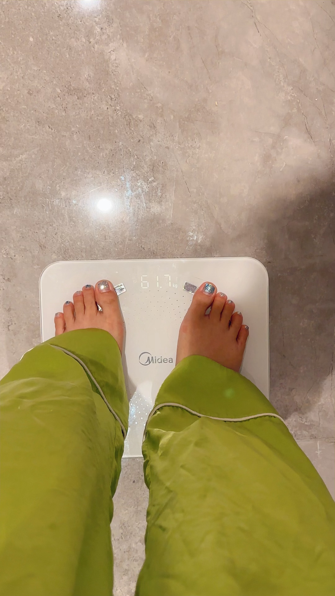 早上好啊，我要开始减肥了，再不减真的说不过去了[苦涩][苦涩] ​​​